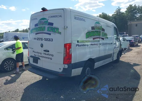 2020 Mercedes-Benz Sprinter 2500 Standard Roof V6 z USA, uszkodzony, nr VIN W1Y4EBHY0LT037749